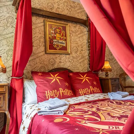 Le Refuge Des Sorciers Apartment